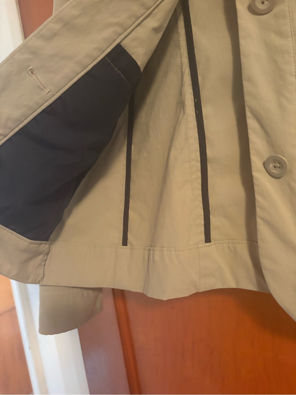 Eddie Bauer Travex Voyager Travel Blazer Jacket Tan Beige - Size 10 - Picture 5 of 5